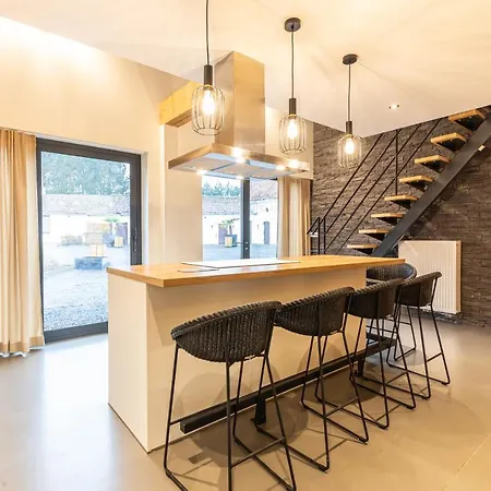 La Grenouille - De Luxe & Welness Privatif 러브호텔 *