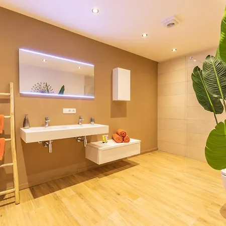 La Grenouille - De Luxe & Welness Privatif بيت الحب *